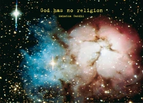 Postkarte – God has no religion.