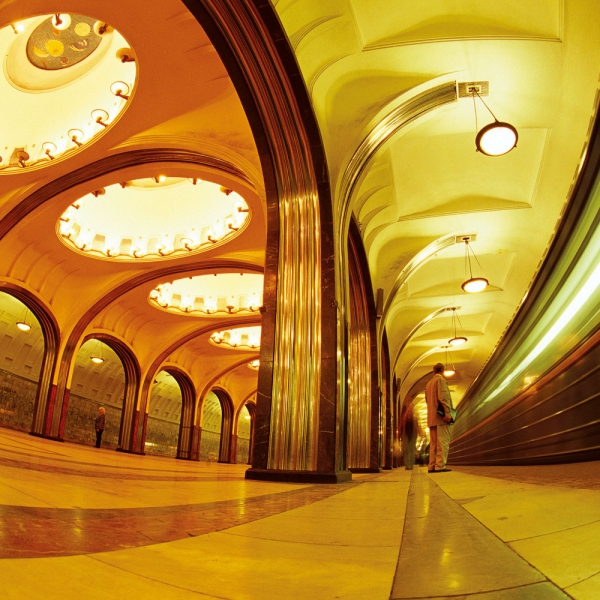 Kalender 2027Subway Station