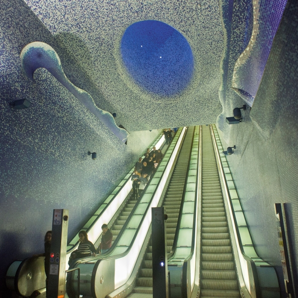 Kalender 2027Subway Station