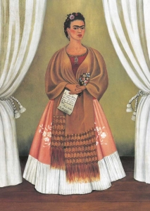 Postkarte Frida Kahlo - Between the Curtains Postkarte Frida Kahlo - Between the Curtains